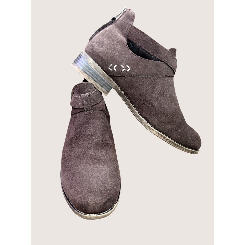 Skechers Brown Suede Cutout Ankle Boots 9.5 Memory Foam